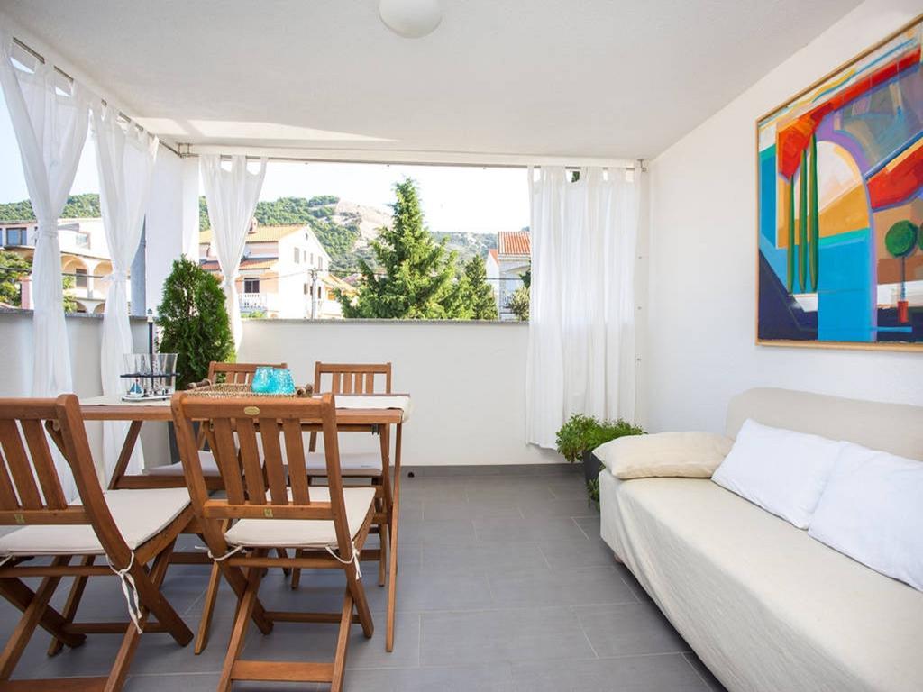 Guest House Mazuth Banjol Екстериор снимка